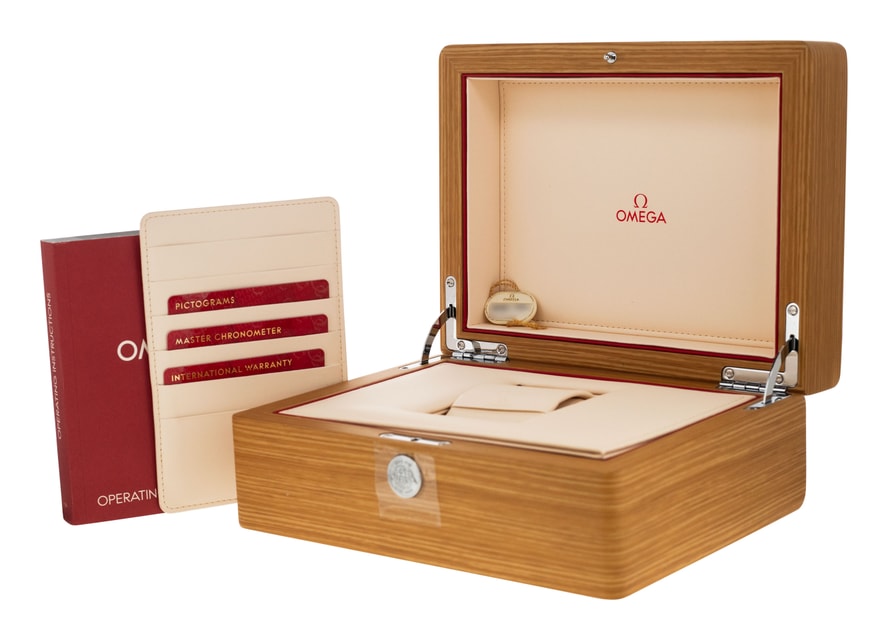 Omega Planet Ocean 215.30.46.21.03.001 Image 4